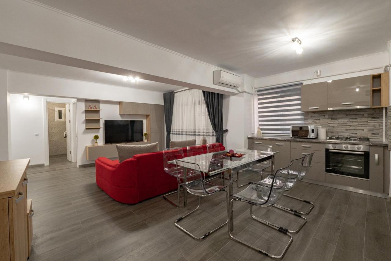 Luxury Ultracentral Piteşti Exterior foto