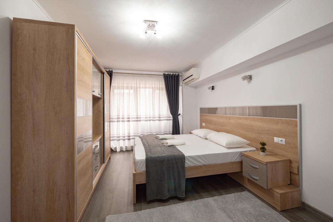 Luxury Ultracentral Piteşti Exterior foto