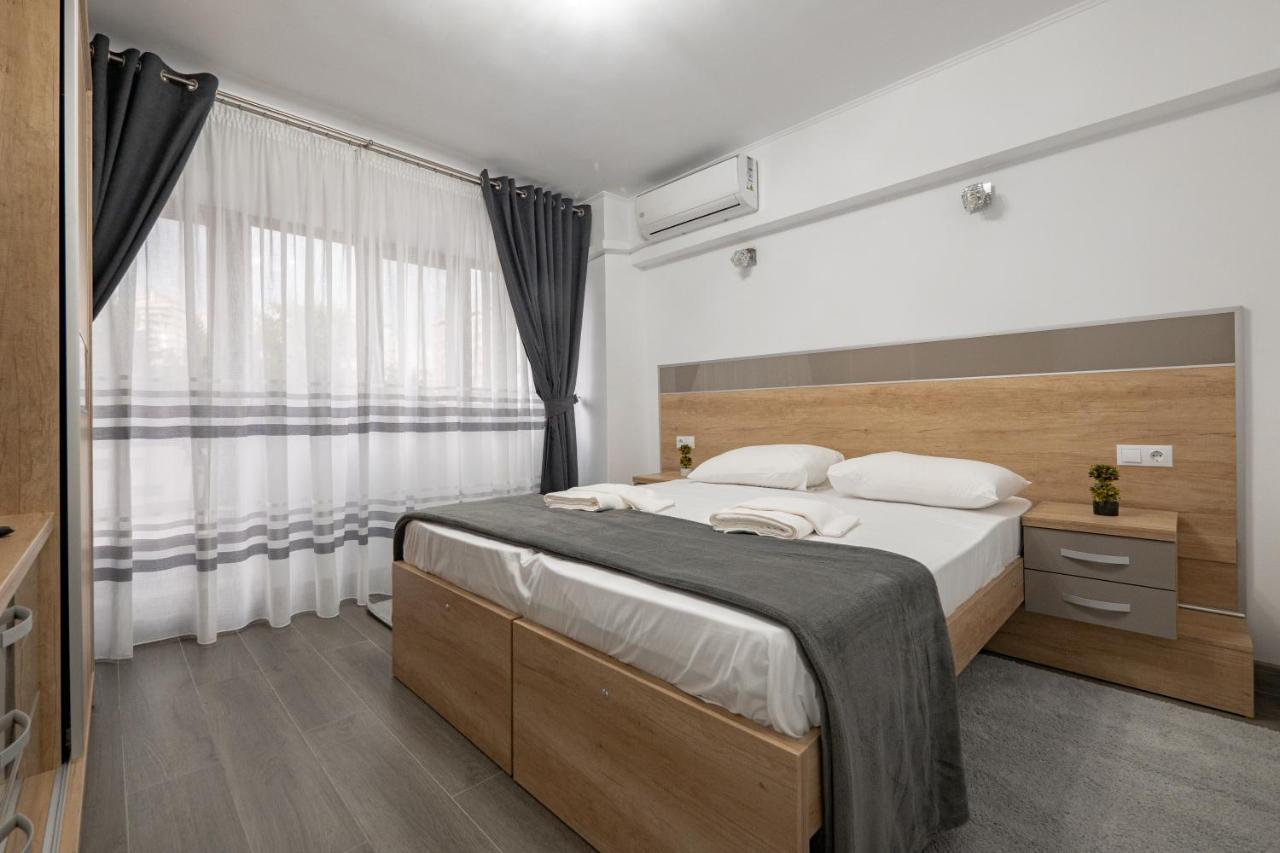 Luxury Ultracentral Piteşti Exterior foto