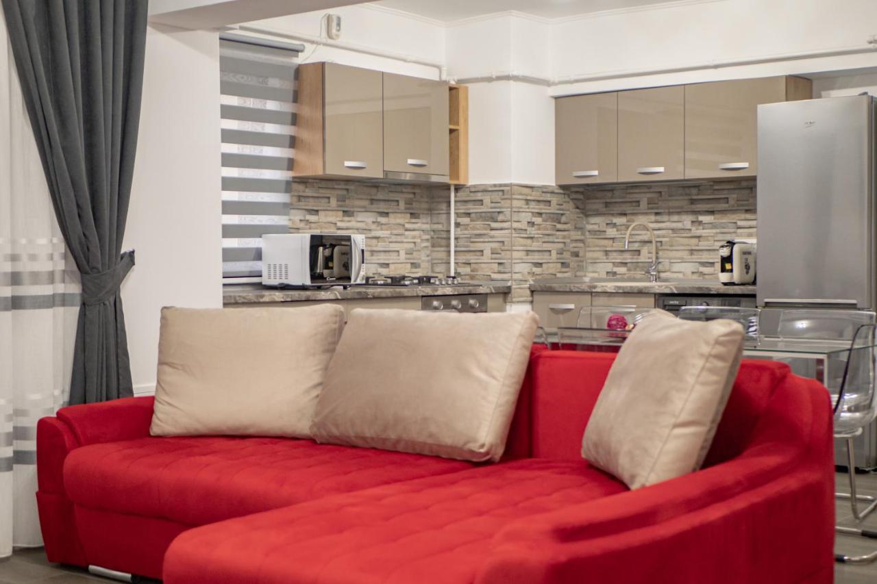 Luxury Ultracentral Piteşti Exterior foto